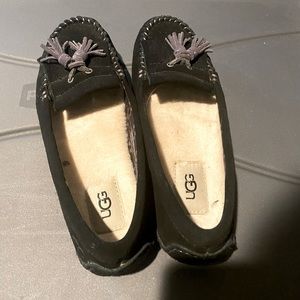 Black UGG moccasin slippers size 5